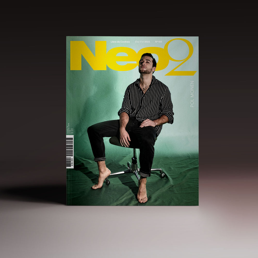 Neo2 183 - portada de la revista con foto de Pol Monen sentado en una silla