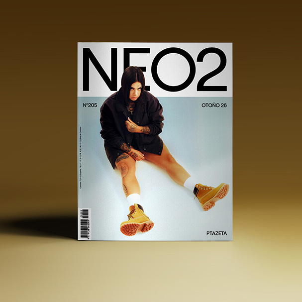 Portada de la revista Neo2 número 203 con foto de Ptazeta