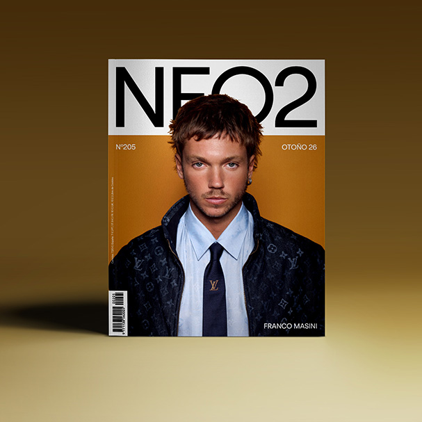Portada de la revista Neo2 número 203 con foto de Franco Masini