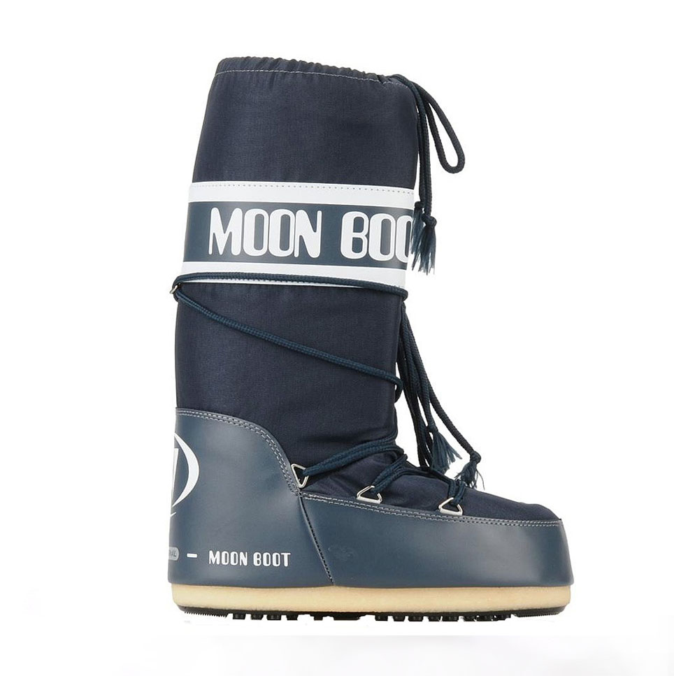 bota de nieve tipo astronauta azul marino con logo de la marca en blanco, se visualiza de perfil derecho