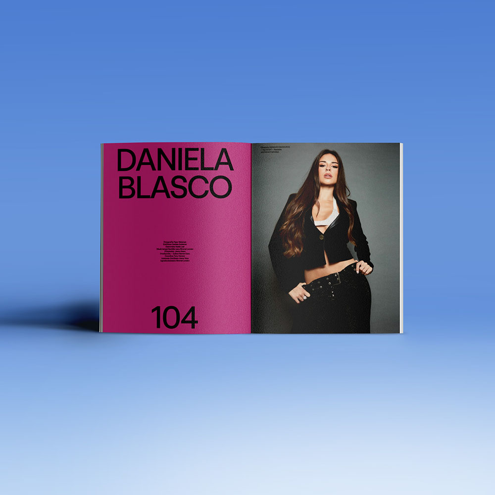Revista Neo2 número 200: doble página de Daniela Blasco