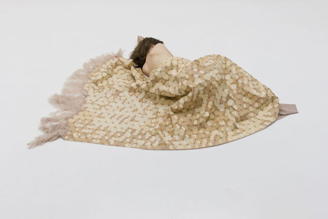 09_elisa-strozyk-wooden-textiles ALFOMBRAS DE MADERA