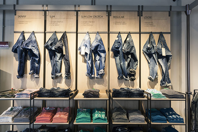 13 benetton milan on canvas opening BENETTON ON CANVAS