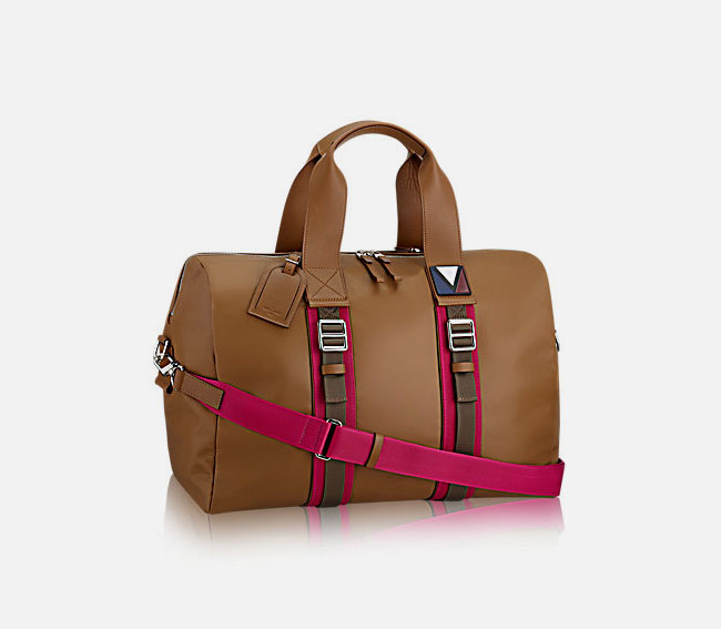 Línea V de LOUIS VUITTON