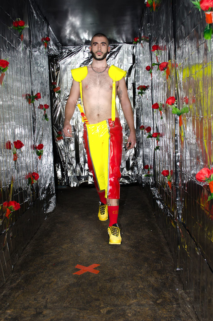 joven-dise-ador-de-moda-espa-ol-la-l-a-en-londres-chema-diaz