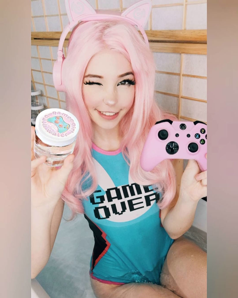 Belle Delphine y su negocio de vender el agua con la que se baña