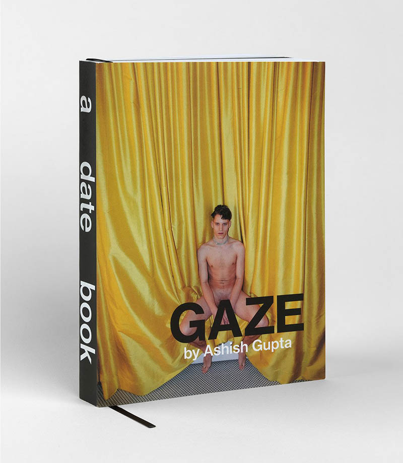 Ashish lanza "Gaze" su primer libro de fotografía erótica