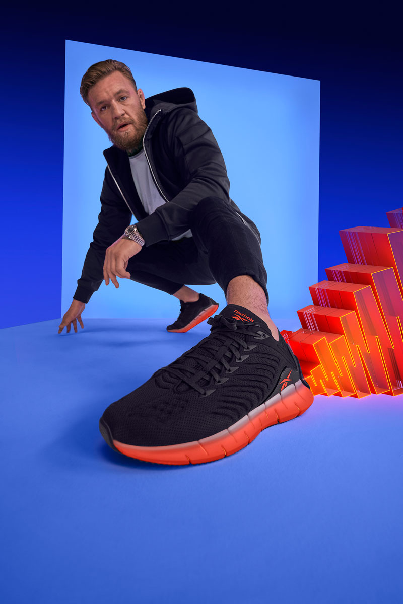 Conor McGregor estrena las nuevas zapatillas Zig Kinetica de Reebok