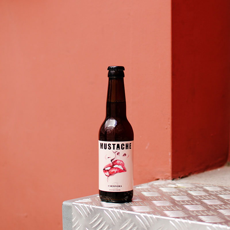 Cervezas Mustache, con agua de Rías Baixas y alma gallega