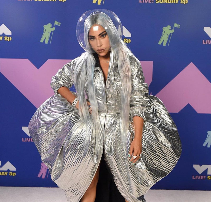 regla Tulipanes Sinis MTV VMAs 2020: Los mejores (y peores) looks de la alfombra roja