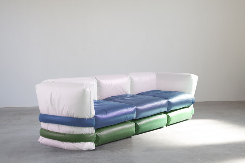Muller Van Severen crea The Pillow Sofa para Kassl Editions