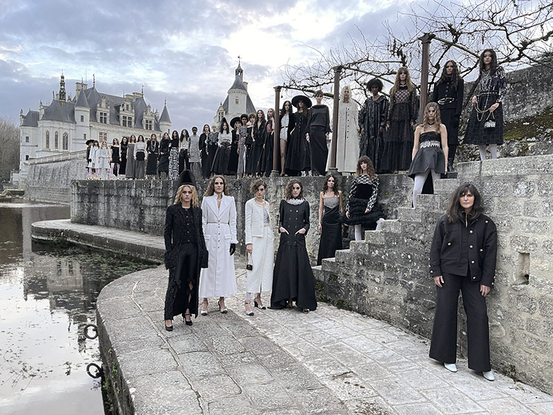 Chanel Metiérs D'art 2020-21: Le Château des Dames