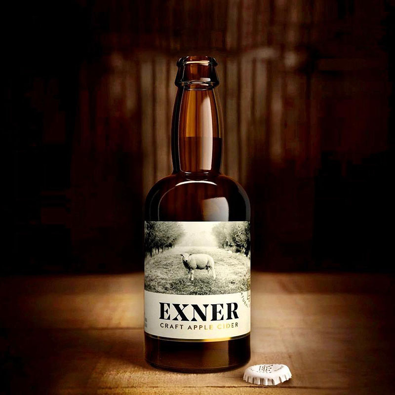 Exner Cider: bodegón con el botellín