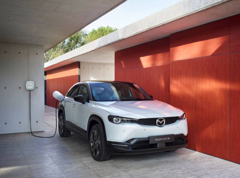 Mazda eléctrico MX-30: la fusión orgánica con el entorno