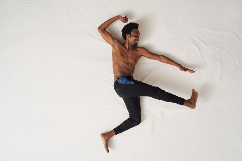 Denim y algo más en Desigual SS21 Hybrids