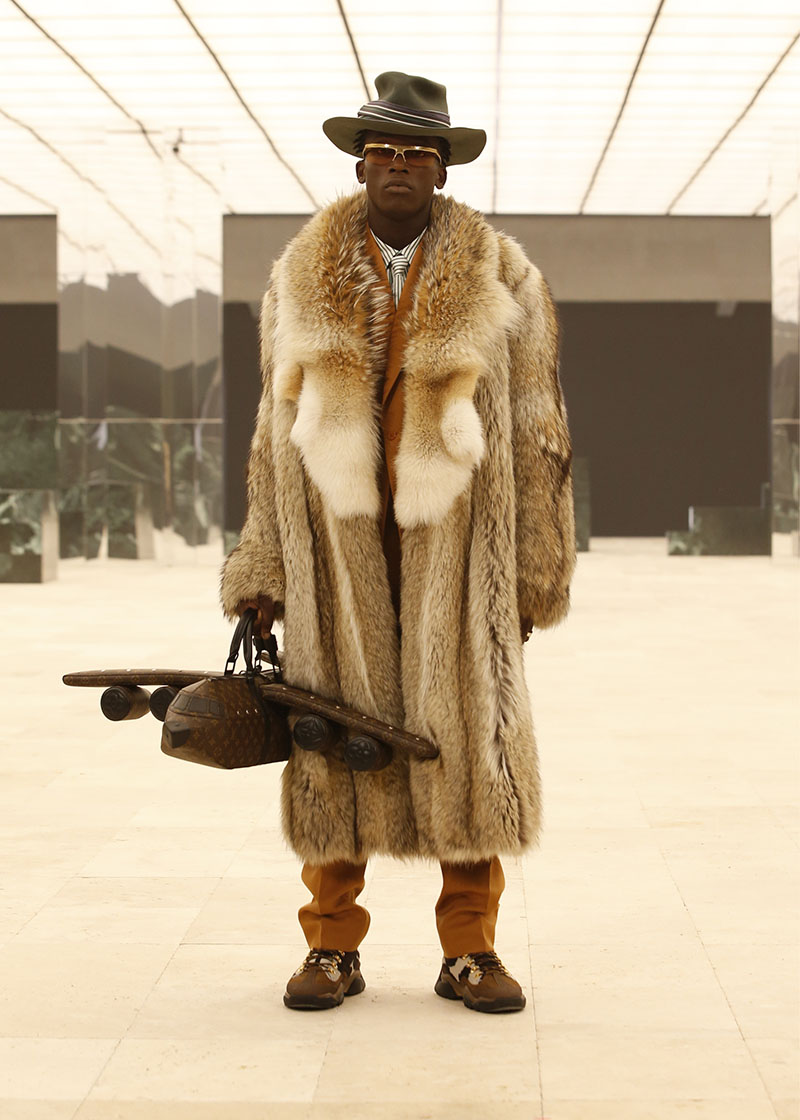 Louis Vuitton Pre-Fall 2021 Menswear Fashion Show  Ropa urbana hombre,  Moda callejera, Estilos de moda masculina