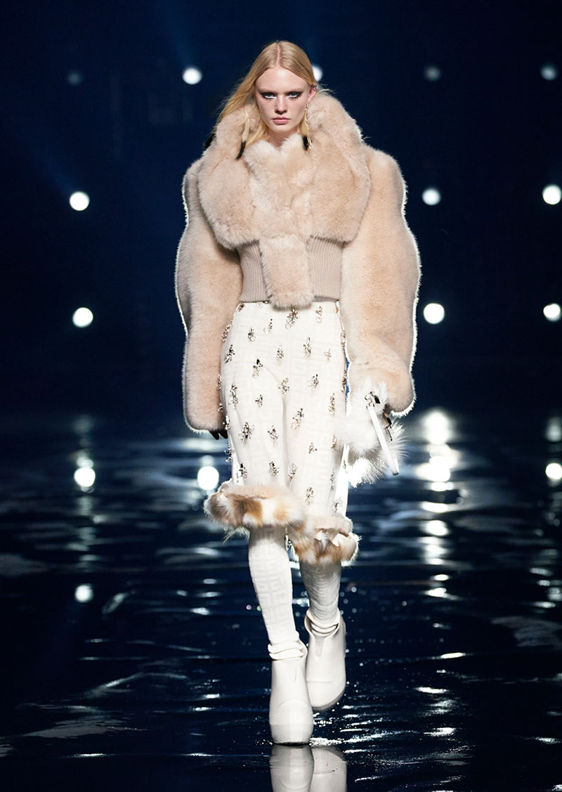 Givenchy FW21 Women’s and Men's Ready To Wear desfile Paris Fashion Week