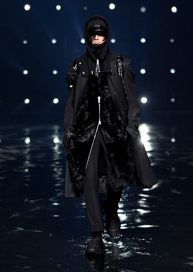 Givenchy FW21 Women’s and Men's Ready To Wear desfile Paris Fashion Week