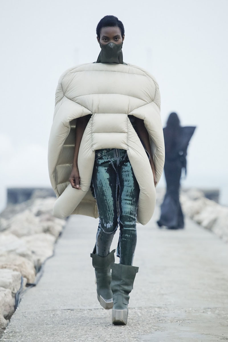 Rick Owens FW21 Womenswear desfile nueva colección Paris Fashion Week