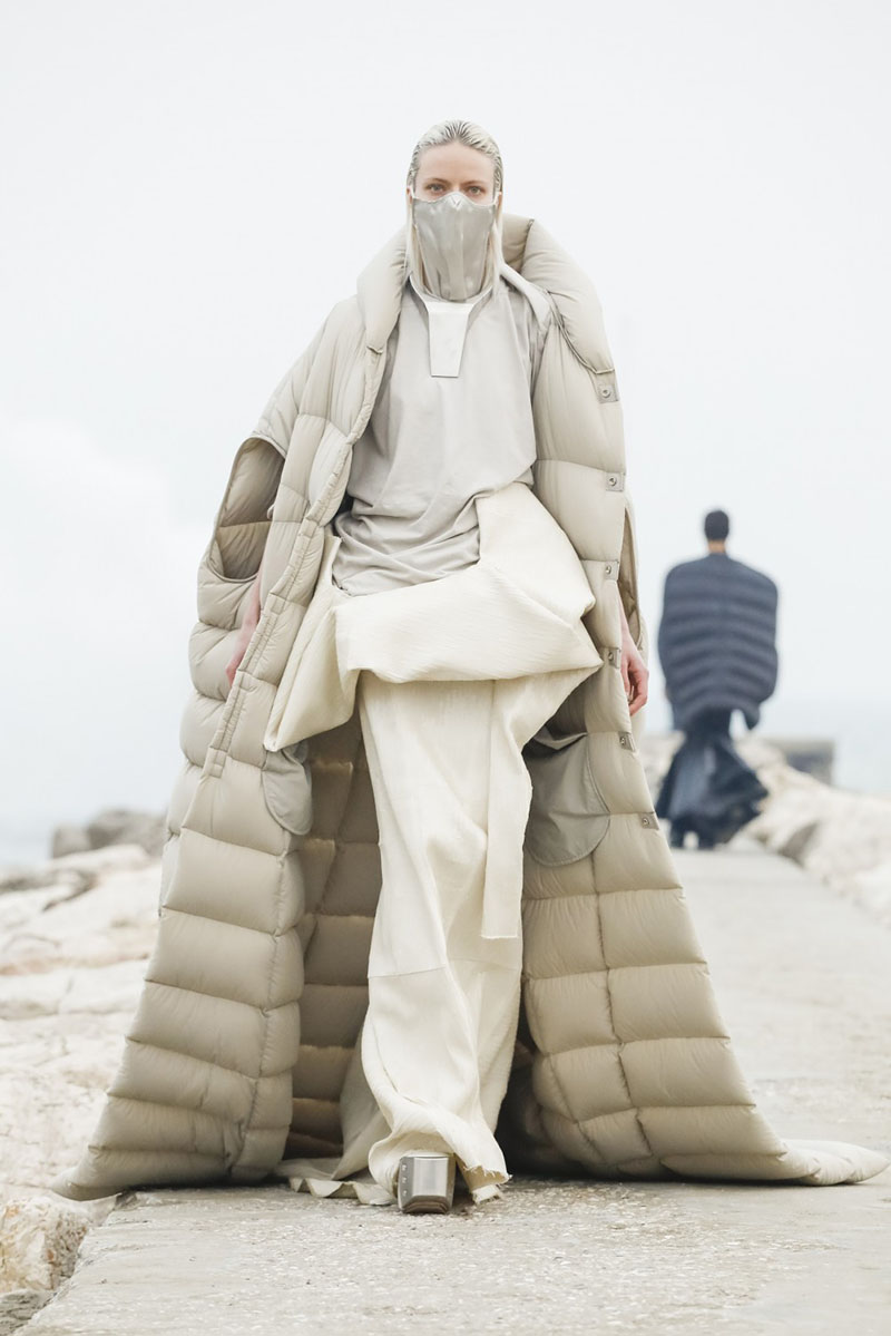 Rick Owens FW21 Womenswear desfile nueva colección Paris Fashion Week