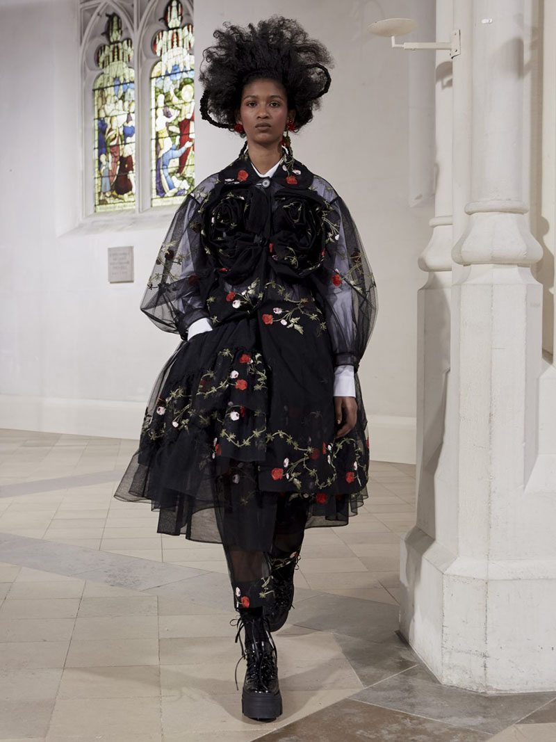 Simone Rocha FW21 London Fashion Week Digital estilo Goth Lolita 