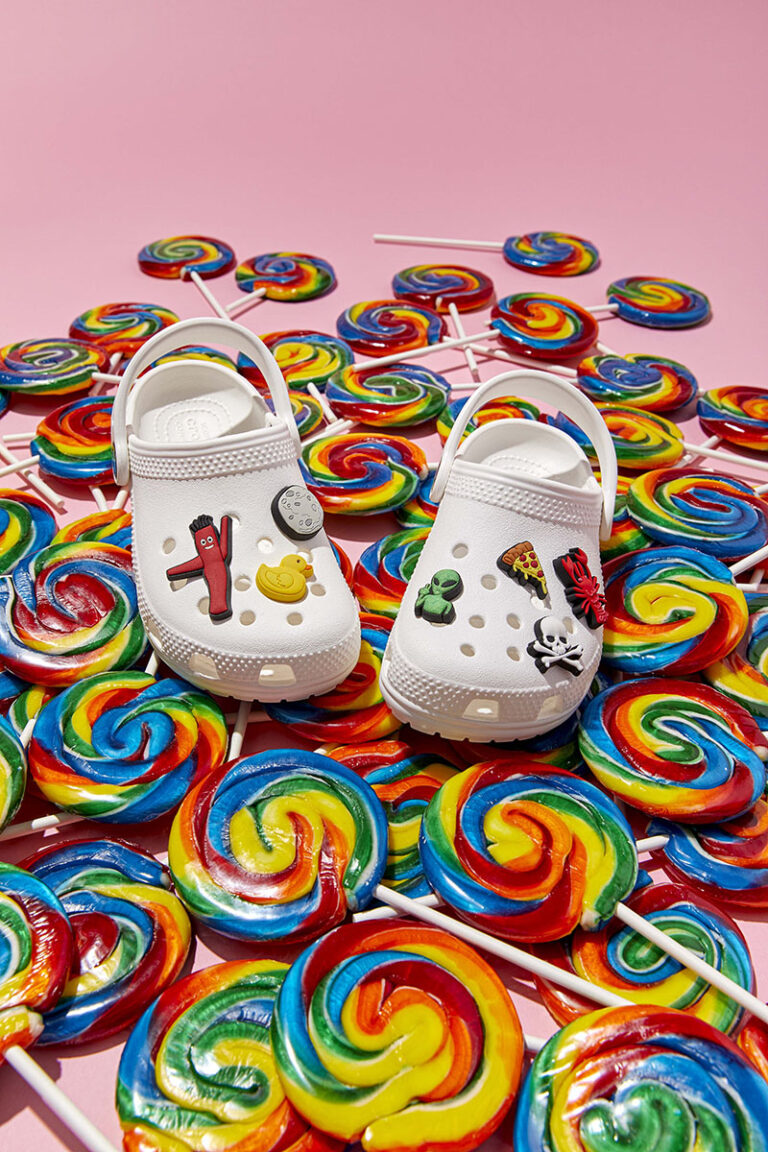 Nuevos pins Jibbitz para Crocs Los charms más divertidos para el verano