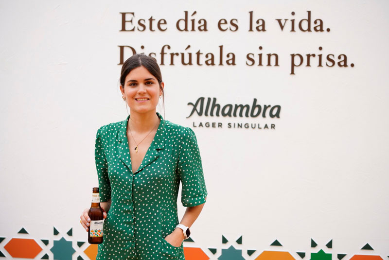Cervezas Alhambra disfruta la vida sin prisa y con poesía