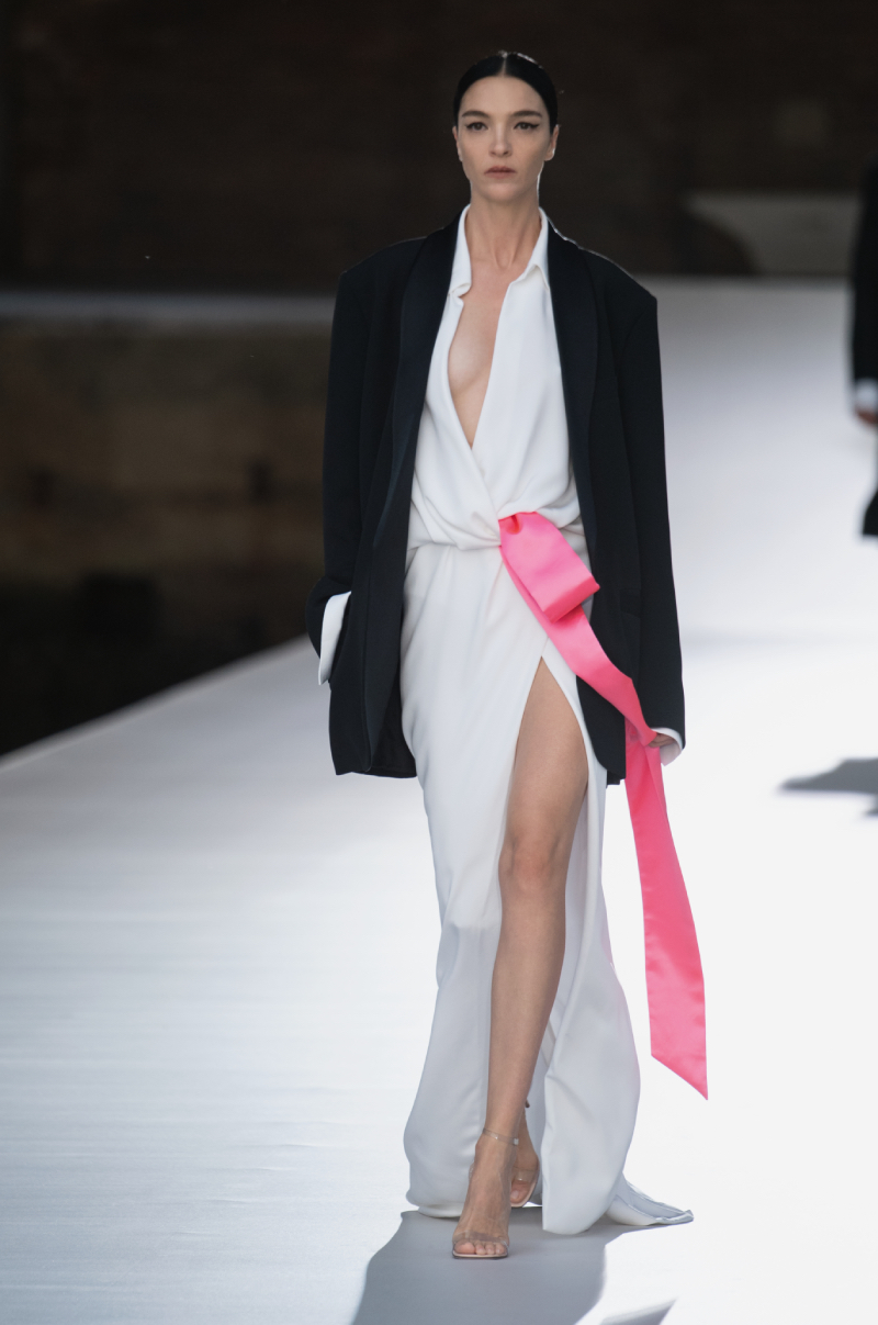 Valentino Des Ateliers Haute Couture FW21