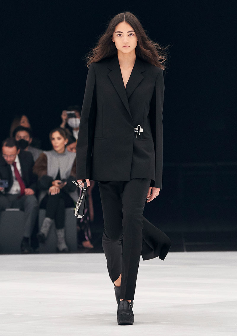 Givenchy SS22 en Paris Fashion Week