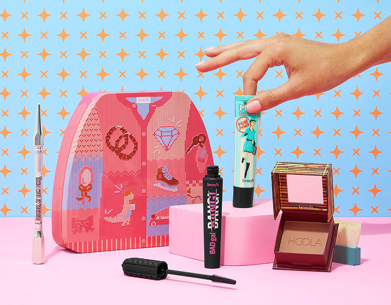 Esta Navidad acierta 100% con los kits de Benefit Cosmetics