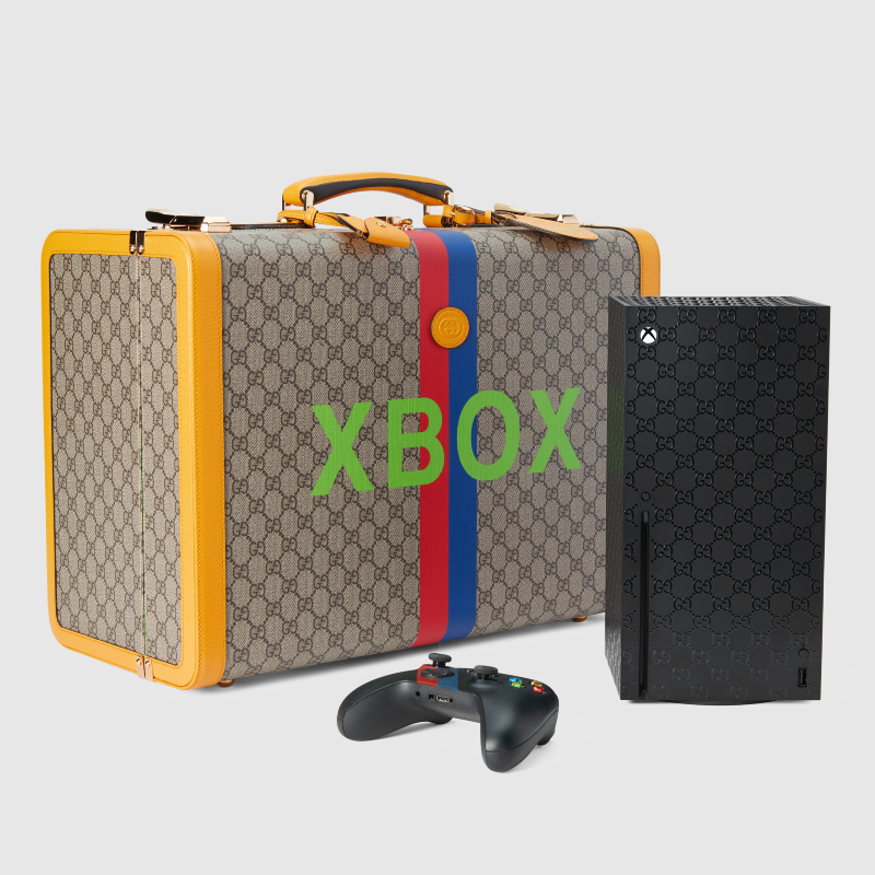 Gucci se lanza a los videojuegos con el Gucci Xbox Bundle