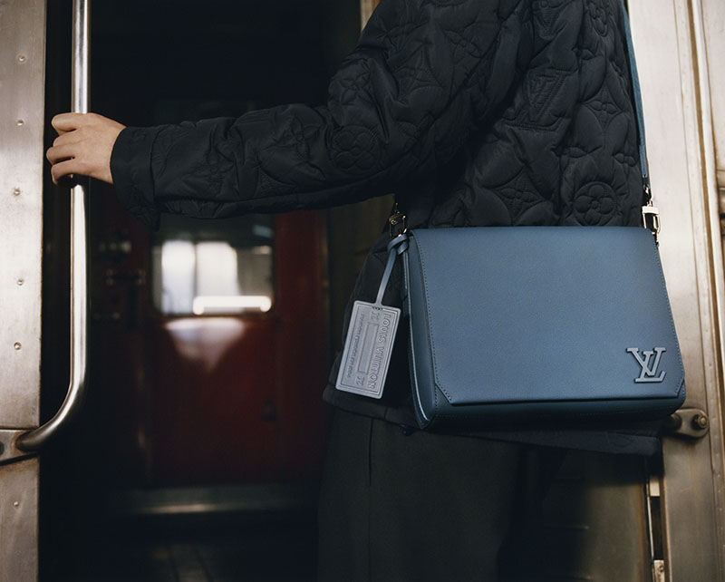 Louis Vuitton amplía su linea de marroquinería Aerogram