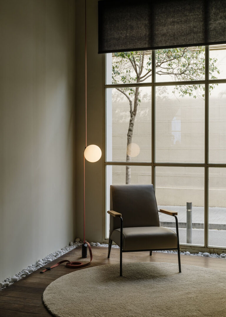 Vibia junto a Stefan Diaz en su revolucionario Plusminus