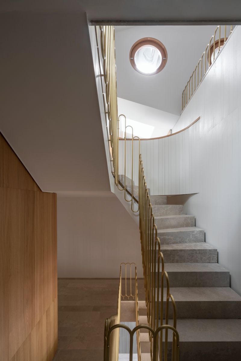 Pachón-Paredes: Arquitectura en torno a una escalera