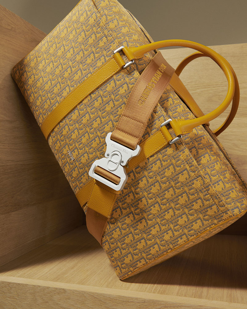 Los nuevos bolsos de Dior que parecen un lingote de oro