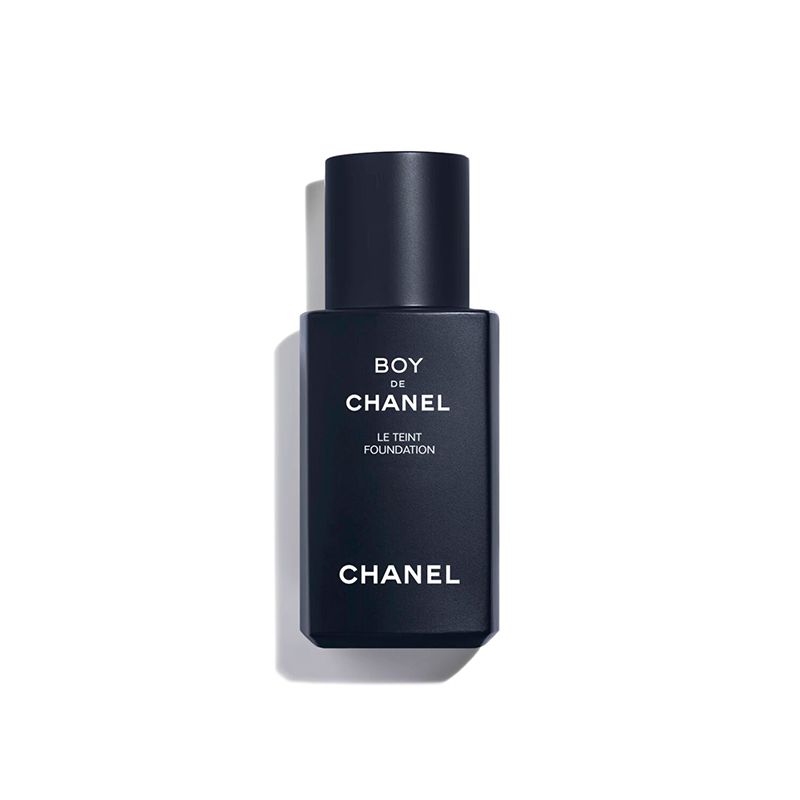 Juanjo Almeida y su maquillaje masculino de Chanel