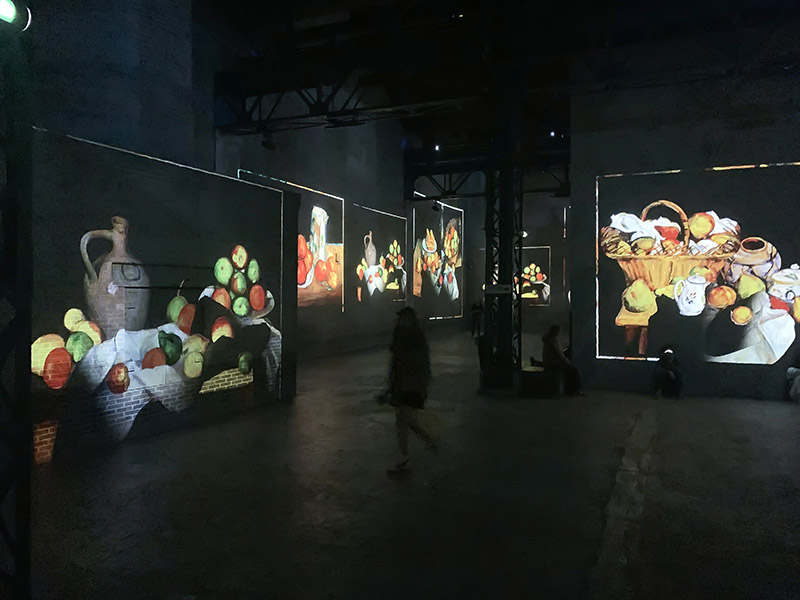Cézanne y Kandinsky en Atelier des Lumières de Paris