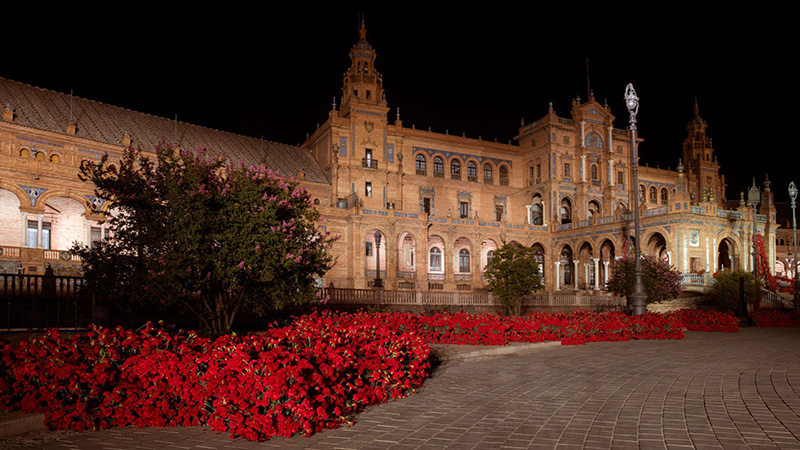 Dior premiered a documentary about the parade in Seville