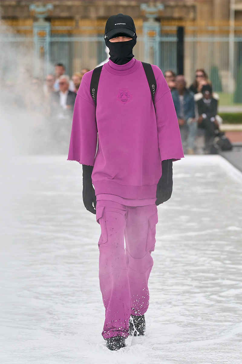 Givenchy presenta su desfile masculino en paris fashion week
