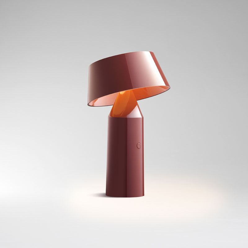 Marset tienda online: lámpara Biicoca un diseño en color rojo del 2017 de Christophe Mathieu