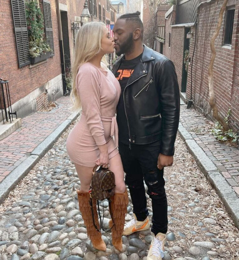 Courtney Tailor, influencer y modelo de Only Fans, acusada de asesinato