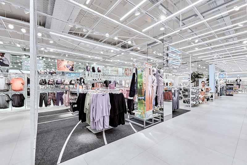 Lefties revoluciona el shopping con su nueva Digital Store