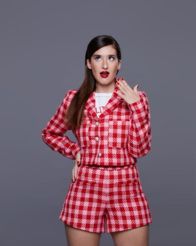 Victoria Martín presenta su podcast en solitario "Malas Personas"