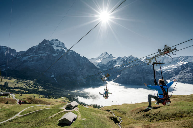 Interlaken - Jungfrau - imagen de paisaje alpino con montañas