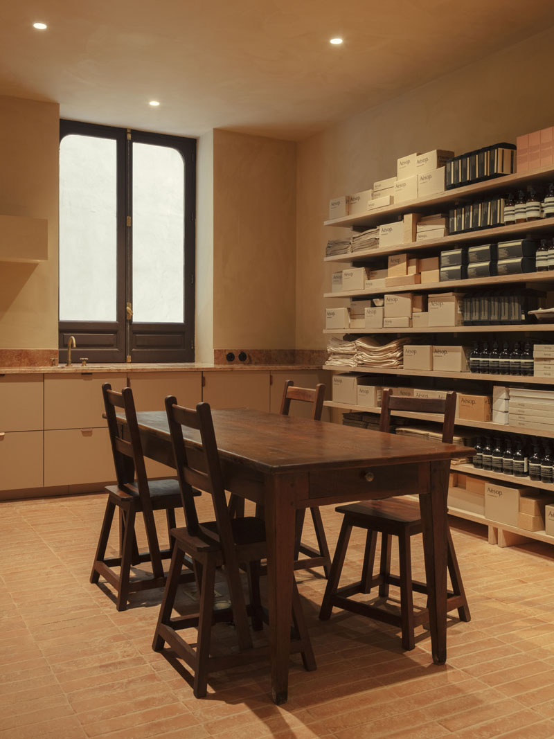 Aesop: el interiorismo de su primera tienda en Madrid