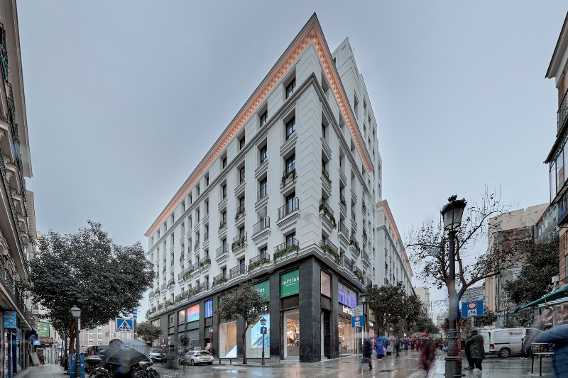 Lefties abre la nueva tienda del futuro en Madrid