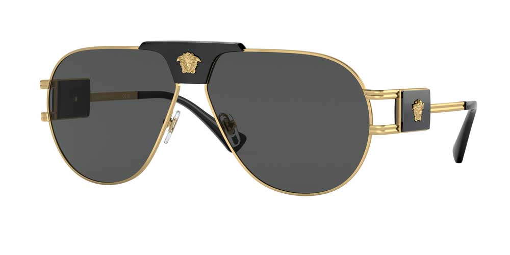 Las nuevas gafas de sol de Dwayne Wade son todas de Versace