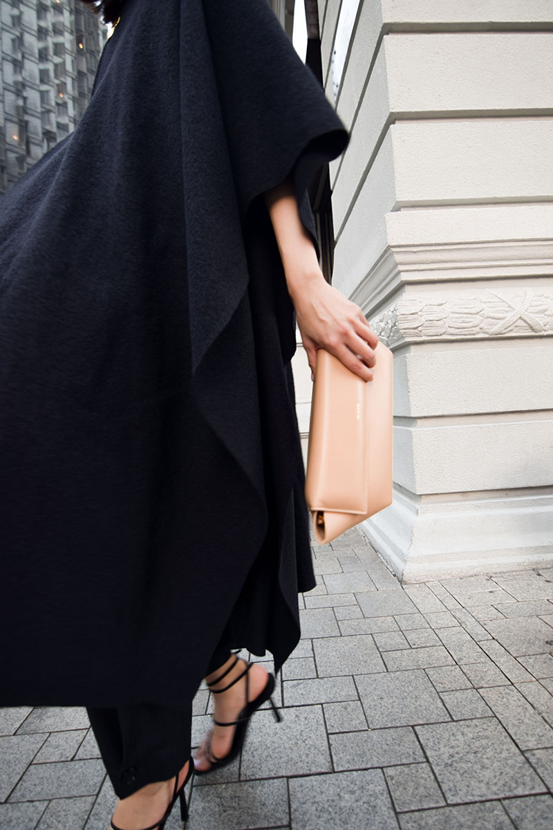Los bolsos minimalistas en piel de Miuur son un esencial