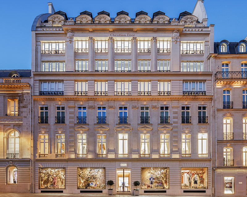 El 30 Montaigne De Dior Estrena Nuevos Escaparates Para La Primavera El 30 Montaigne De Dior Estrena Nuevos Escaparates Para La Primavera