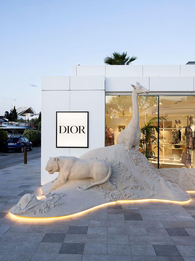Dior instala pop-up un año más en La Marina de Ibiza